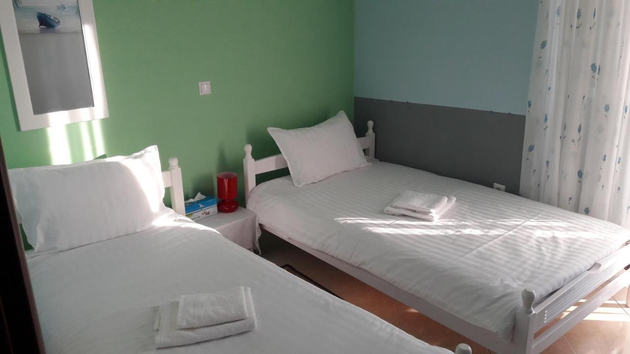 Family Apartments Mesolóngion Esterno foto